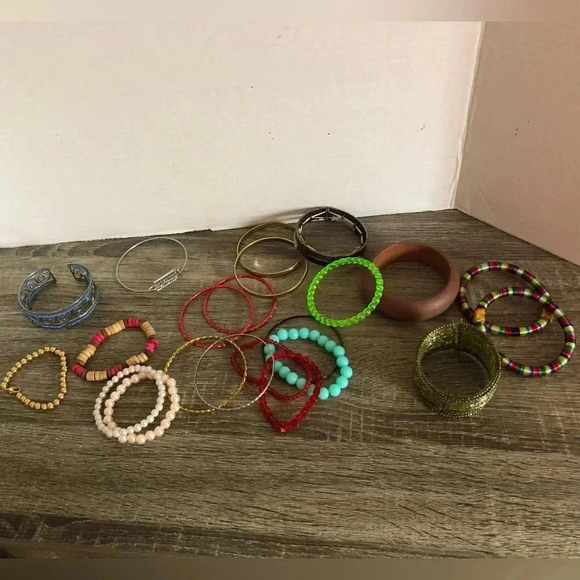 Vtg  Bracelet Bundle - Picture 2 of 11